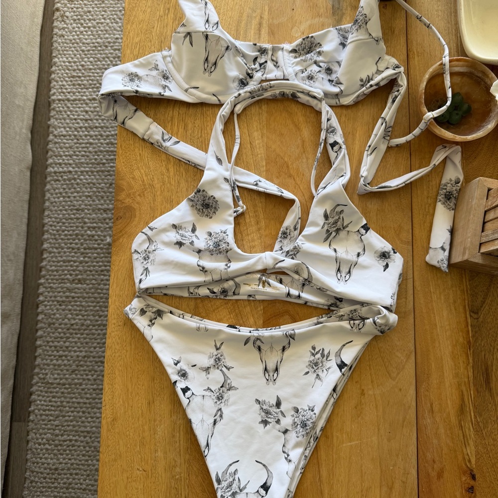 Skatie Bikini Set